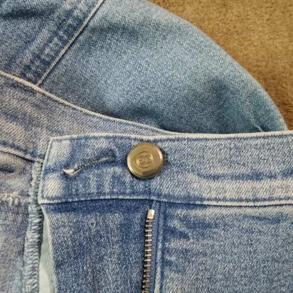 EUC Escada jeans, size 4, sewed creases lt.blue - Picture 3 of 8